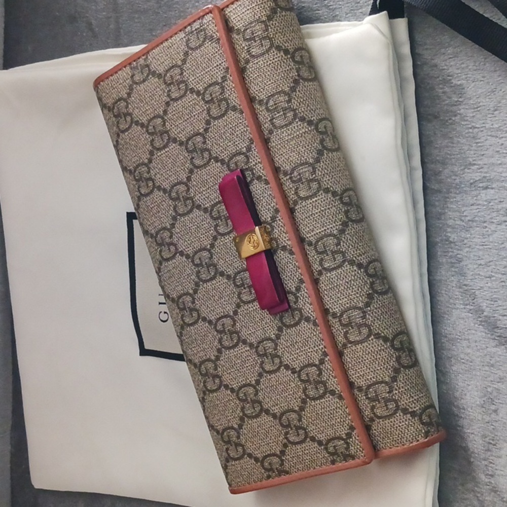 Gucci Signature Bow Continental Long Wallet 🩷🧡🤎